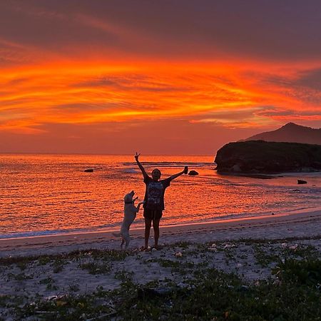 Mama Nings Beach Hotel Sekongkang Zewnętrze zdjęcie