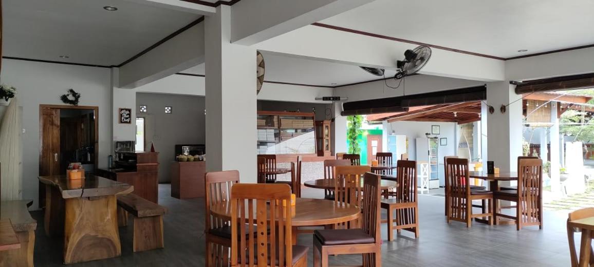 Mama Nings Beach Hotel Sekongkang Zewnętrze zdjęcie