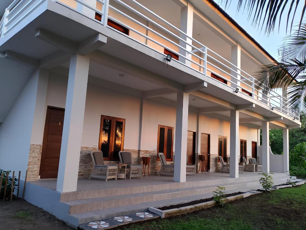 Mama Nings Beach Hotel Sekongkang Zewnętrze zdjęcie