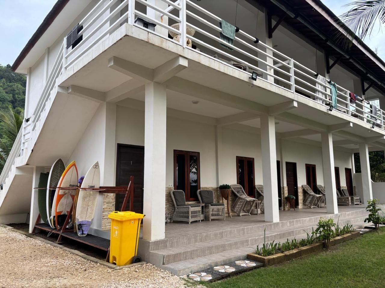 Mama Nings Beach Hotel Sekongkang Zewnętrze zdjęcie