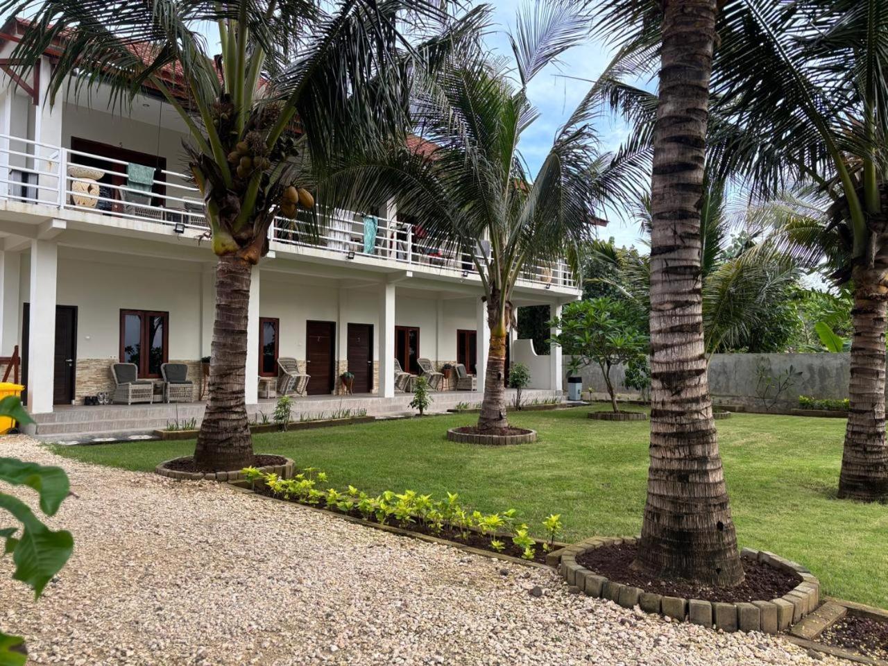 Mama Nings Beach Hotel Sekongkang Zewnętrze zdjęcie